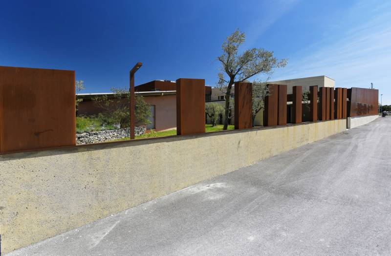 Façades en Corten dans le Gard