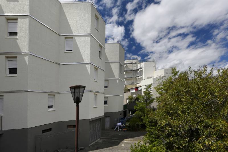 Ravalement de façade sur immeuble dans les Bouches-du-Rhône