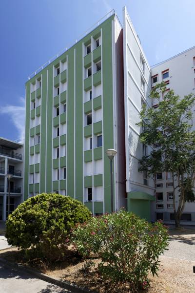 Travaux de façade sur immeuble dans le var 83